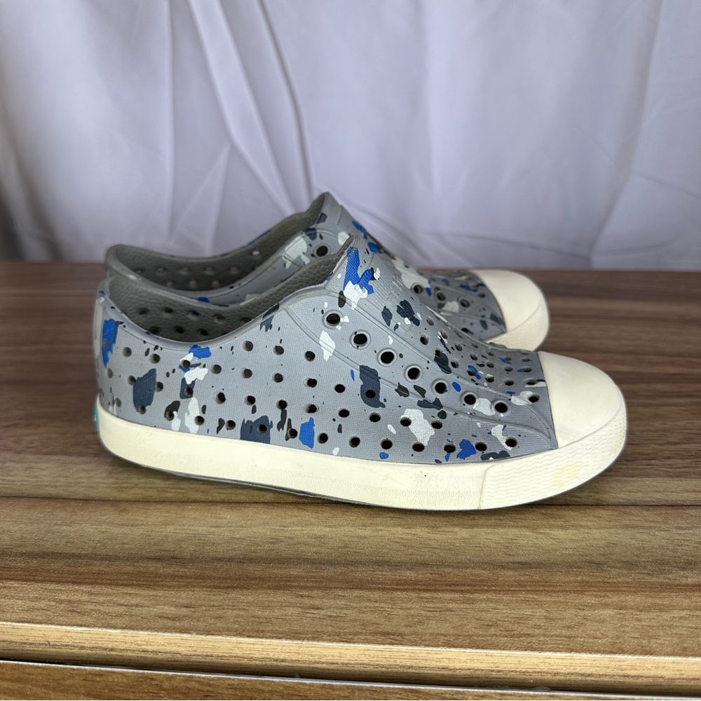 Native Kids Shoes in Gray and Blue